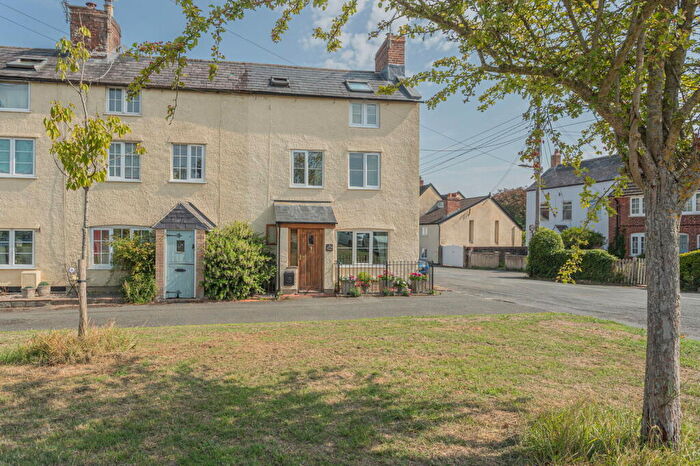 3 Bedroom End Of Terrace House For Sale In Kingswood, Wotton-under-Edge, GL12