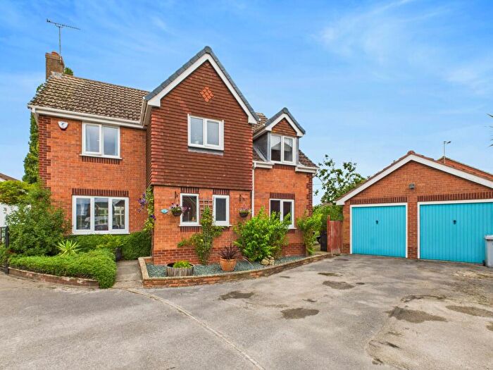 4 Bedroom Detached House For Sale In Bramble Close, Bilsthorpe, Newark, NG22