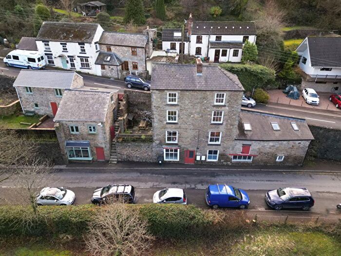 4 Bedroom Detached House For Sale In New Road, Lydbrook, GL17