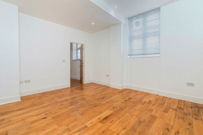 1 Bedroom Apartment To Rent In Eagle Wharf Road, Islington, London, N1