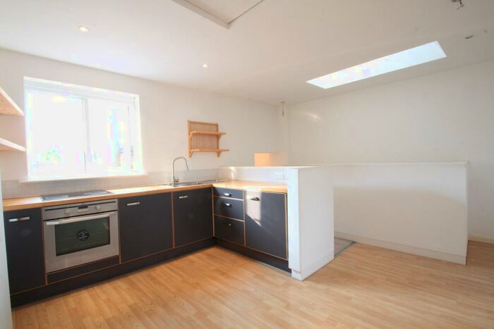 1 Bedroom Apartment To Rent In The Broadway, Barnes, London, SW13