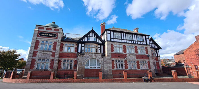 2 Bedroom Apartment To Rent In Parkside Apartments, Lloyd St South, Fallowfield, Manchester, M14