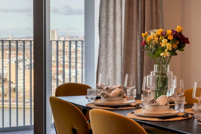 3 Bedroom Apartment To Rent In Nine Elms Lane, London, SW11