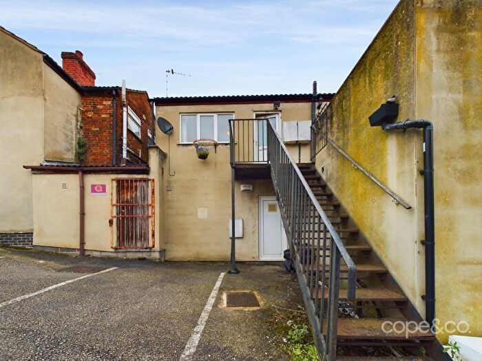 1 Bedroom Flat To Rent In Chapel Street, Spondon, Derby, Derbyshire, DE21