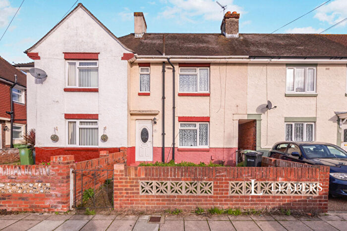 3 Bedroom Terraced House To Rent In Totland Road, Portsmouth, Hampshire, PO6