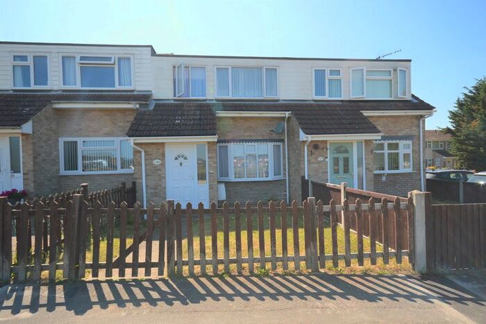 3 Bedroom Property To Rent In Edinburgh Gardens, Braintree, CM7
