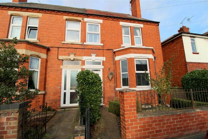 3 Bedroom Property To Rent In Coronation Street, Balderton, Newark, NG24