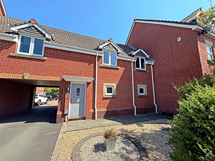 2 Bedroom Maisonette For Sale In Netherwood Way, Westhoughton, BL5