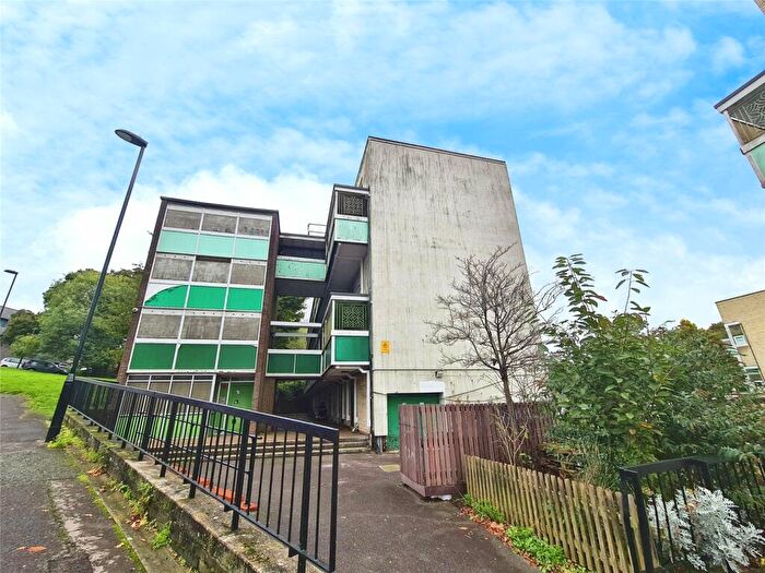 4 Bedroom Flat To Rent In Witts Hill, Southampton, Hampshire, SO18