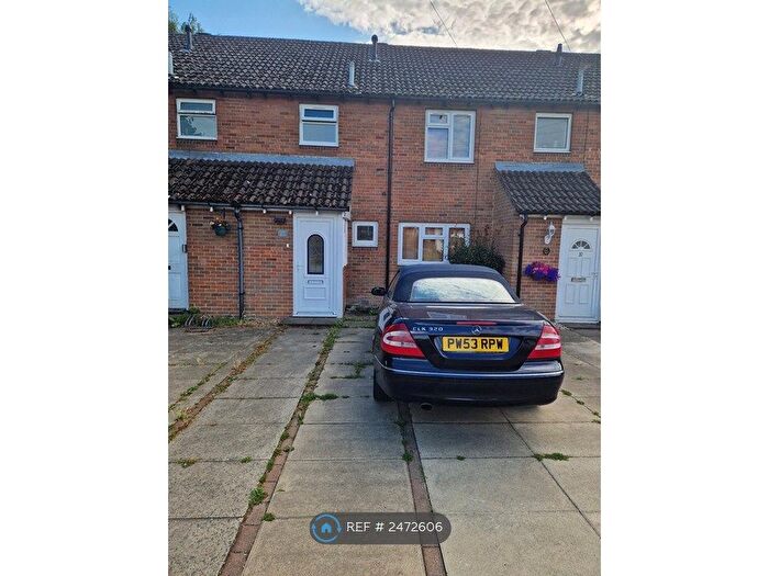 3 Bedroom Terraced House To Rent In Jerome Close, Marlow, SL7