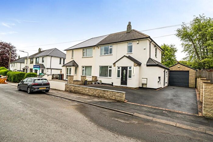 3 Bedroom Semi-Detached House For Sale In Otley Old Road, Cookridge, LS16