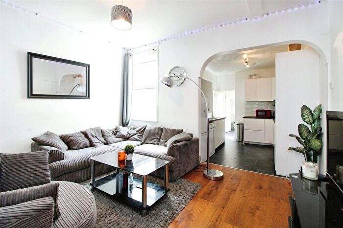 3 Bedroom Terraced House To Rent In Reginald Road, Southsea, Hampshire, PO4