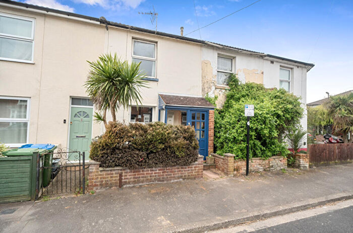2 Bedroom Terraced House For Sale In Queenstown Road, Freemantle, Southampton, Hampshire, SO15