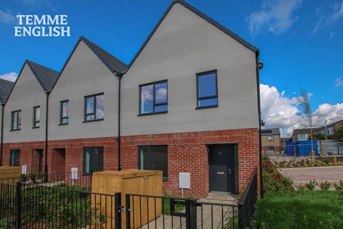 3 Bedroom End Of Terrace House For Sale In Clarendon Mews, Pitsea, SS13