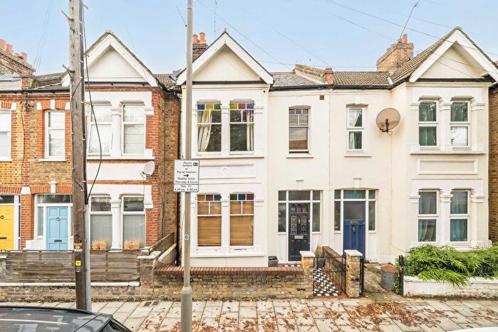 3 Bedroom Property For Sale In Twilley Street, Wandsworth, SW18