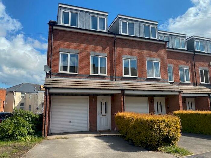 1 Bedroom House To Rent In Room, Hoult Street, Derby, DE22