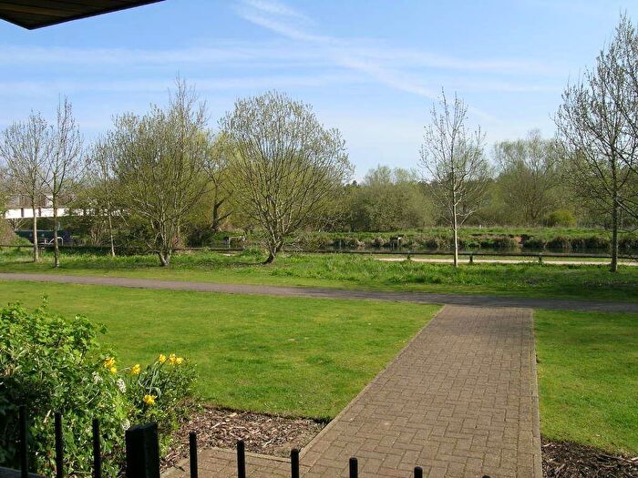 2 Bedroom Apartment To Rent In Crane Mead, SG12