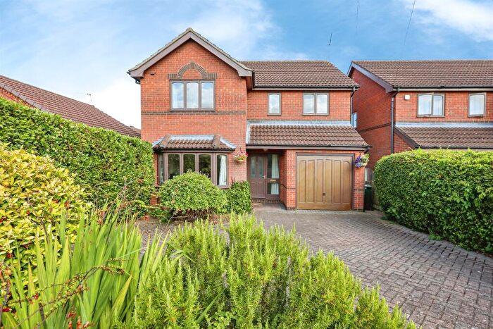 4 Bedroom Detached House For Sale In Lilac Grove, Bawtry, Doncaster, DN10