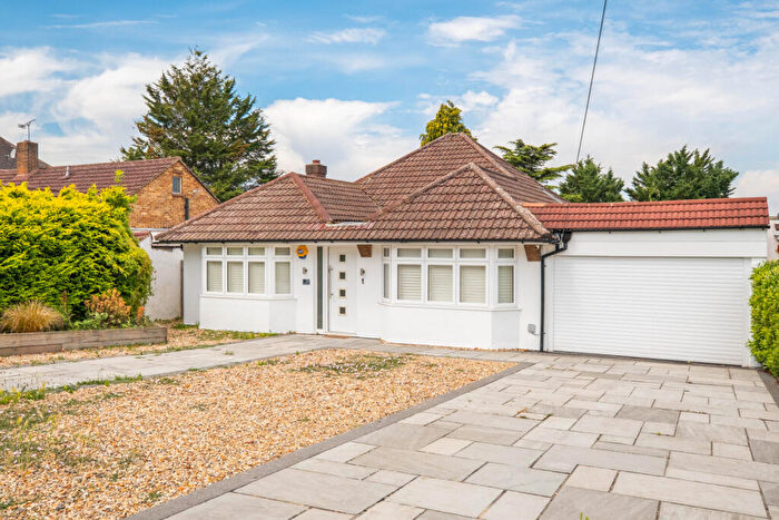 4 Bedroom Bungalow For Sale In Ruden Way, Epsom, Surrey, KT17