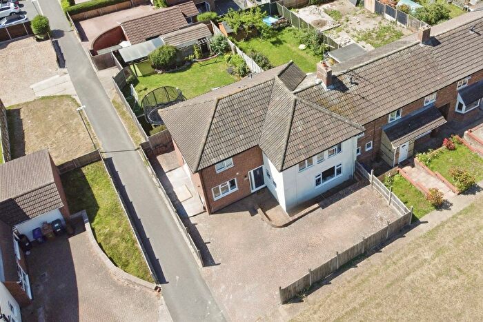 4 Bedroom End Terrace House For Sale In Wilshere Crescent, Hitchin, SG4