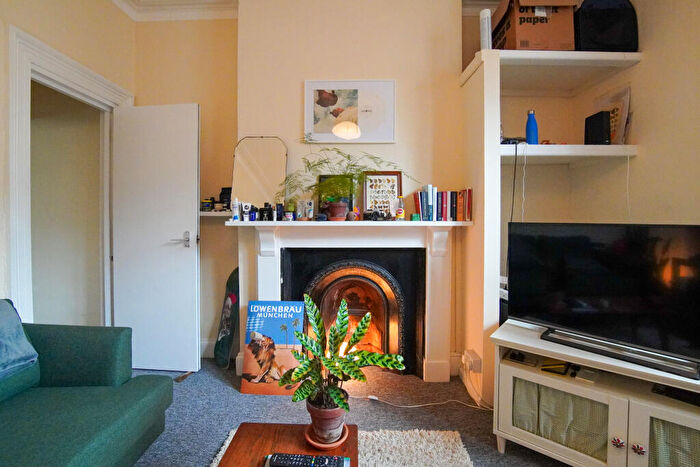 1 Bedroom Flat To Rent In Roslyn Road, Redland, BS6