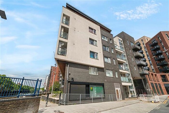 1 Bedroom Flat To Rent In Benedicts Wharf, IG11