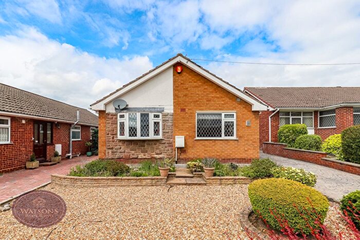 3 Bedroom Detached Bungalow For Sale In Heather Close, Newthorpe, Nottingham, NG16