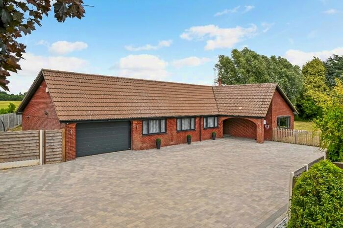 4 Bedroom Detached Bungalow For Sale In Bower Road, Mersham, Ashford, Kent, TN25