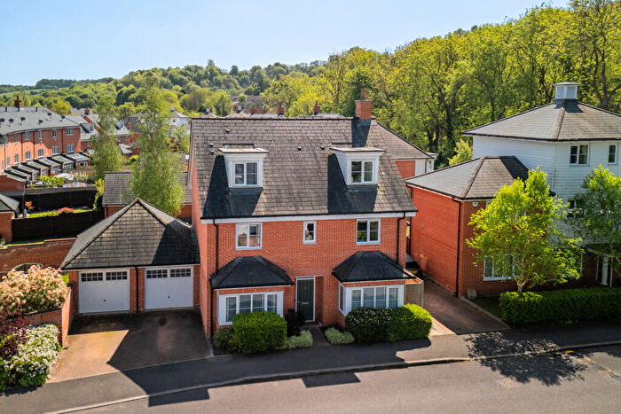 5 Bedroom Detached House For Sale In Sierra Road, High Wycombe, Buckinghamshire, HP11