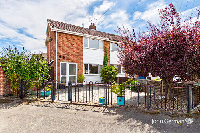 3 Bedroom Semi-Detached House For Sale In Browning Drive, Measham, DE12