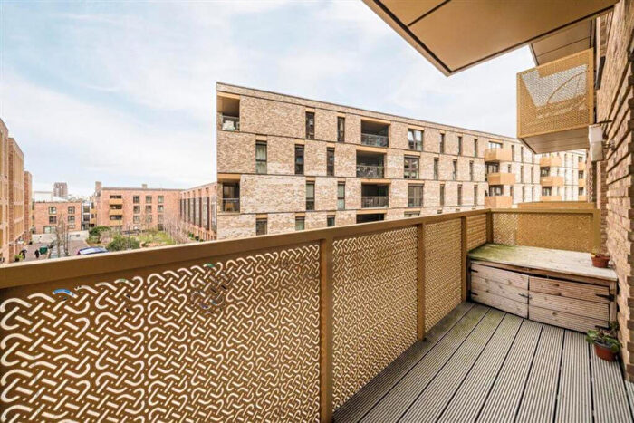 1 Bedroom Apartment For Sale In Naomi Street, London, SE8