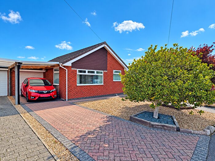 2 Bedroom Detached Bungalow For Sale In Crockwells Close, Exminster, EX6