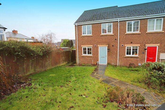 3 Bedroom End Terrace House For Sale In Finchale View, West Rainton, DH4