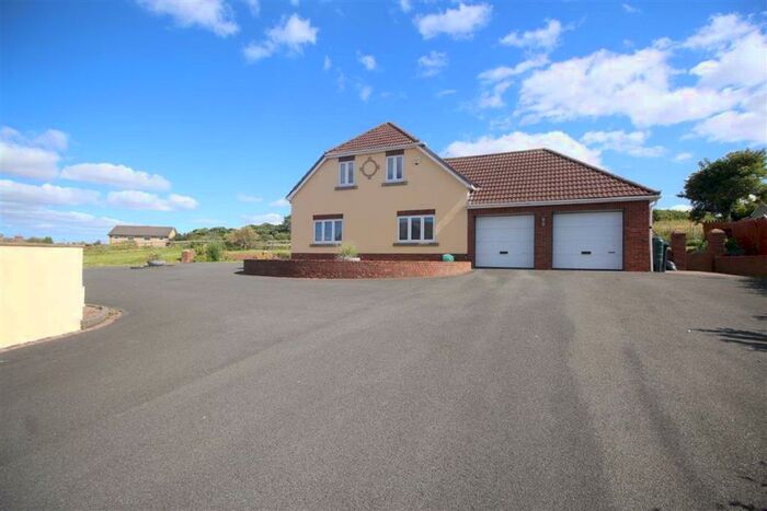 4 Bedroom Detached House To Rent In Broomside, Coundon, Bishop Auckland, DL14