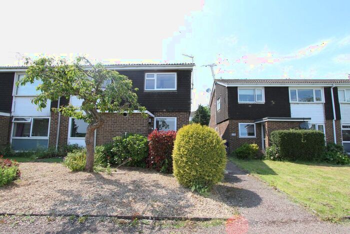 2 Bedroom Flat To Rent In Bankside, Banbury, Oxon, OX16