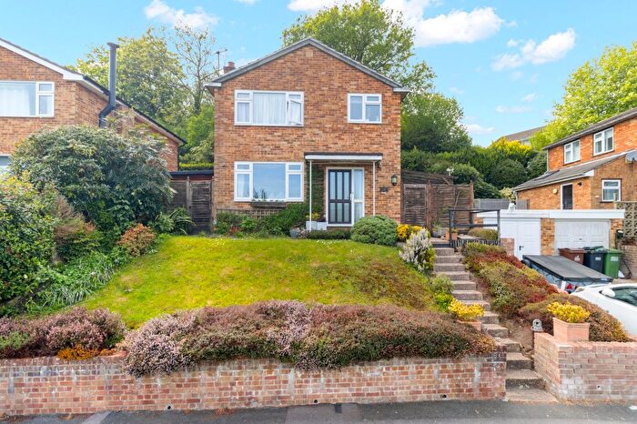 3 Bedroom Detached House For Sale In Rochester Way, Crowborough, East Sussex, TN6