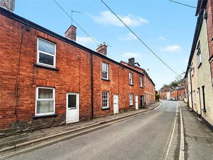 1 Bedroom Terraced House For Sale In Chapel Street, Tiverton, Devon, EX16