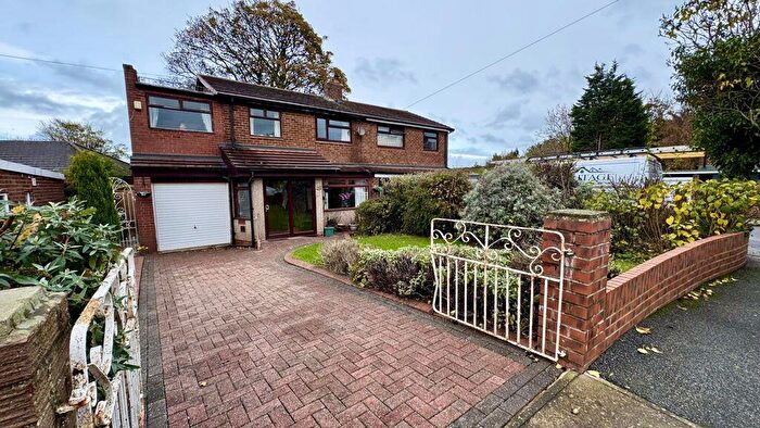 4 Bedroom Semi Detached House For Sale In Manor Park, Concord, Washington, NE37