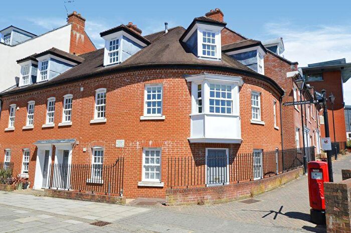 3 Bedroom Maisonette For Sale In Magdalene Court, Salisbury ***No Onward Chain***, SP1