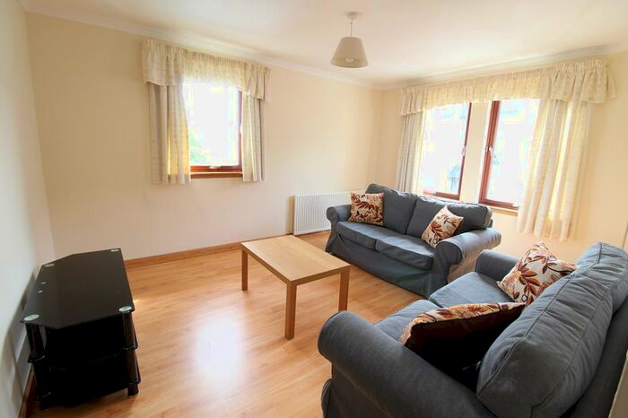 2 Bedroom Flat To Rent In Gairn Mews, (off Holburn Street) First Floor, AB10