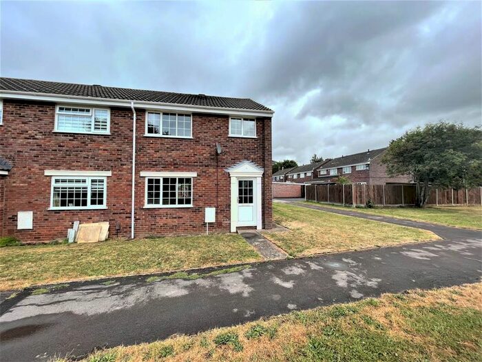 3 Bedroom Property To Rent In Brockworth, Yate, South Gloucestershire, BS37