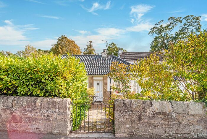3 Bedroom Detached Bungalow For Sale In Howden Hall Road, Liberton, EH16