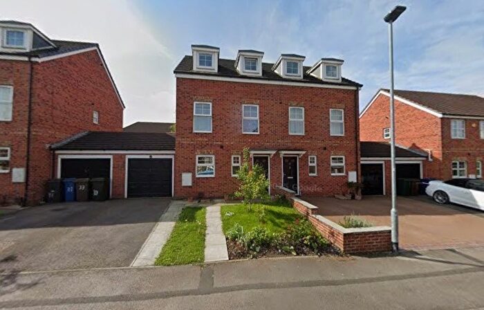 3 Bedroom Semi Detached House For Sale In Kingsway, Grimethorpe, Barnsley, S72