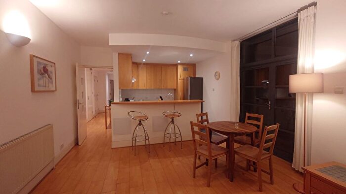 2 Bedroom Flat To Rent In Pilgrim House, Mayflower Street, Bermondsey, London, SE16
