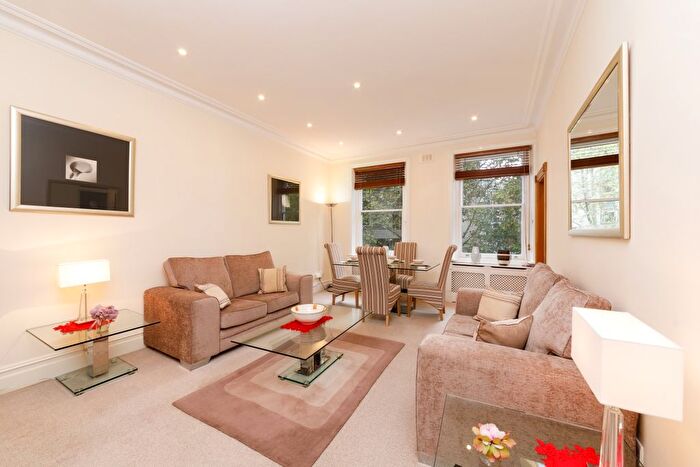 2 Bedroom Flat To Rent In Ashburn Gardens, London, SW7