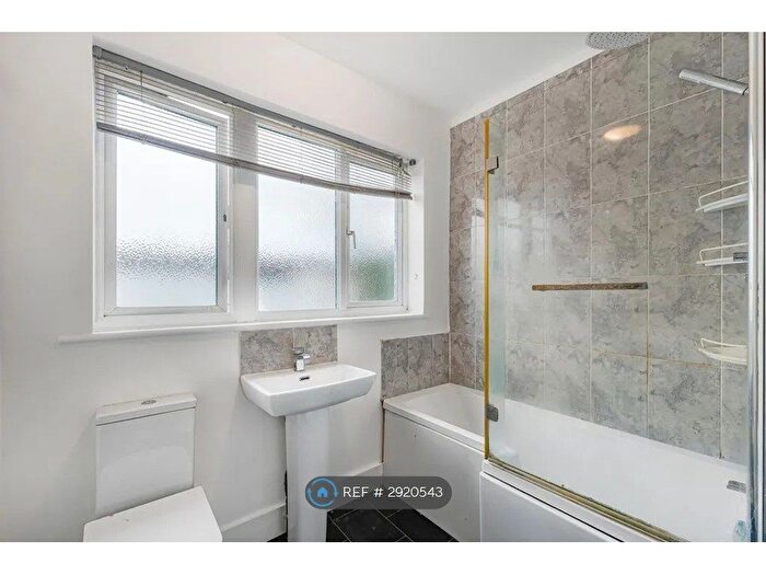 3 Bedroom End Of Terrace House To Rent In Westcliff Park Drive, Westcliff-On-Sea, SS0