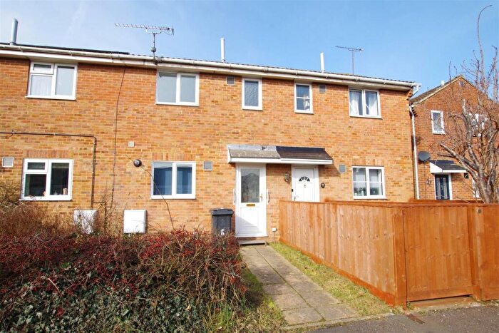 2 Bedroom Terraced House To Rent In Alveston Close, Westlea, Swindon, SN5
