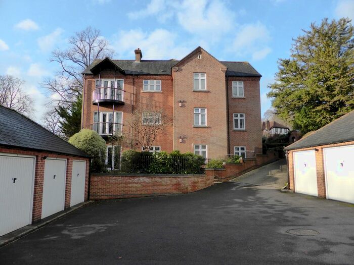 2 Bedroom Flat To Rent In Atherton Court, St Marks Road, Salisbury, SP1