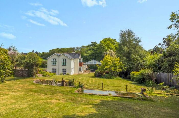 4 Bedroom Detached House For Sale In Hollow Lane, East Hoathly, Lewes, BN8