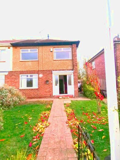 3 Bedroom Semi-Detached House To Rent In Ribble Walk, Jarrow NE32